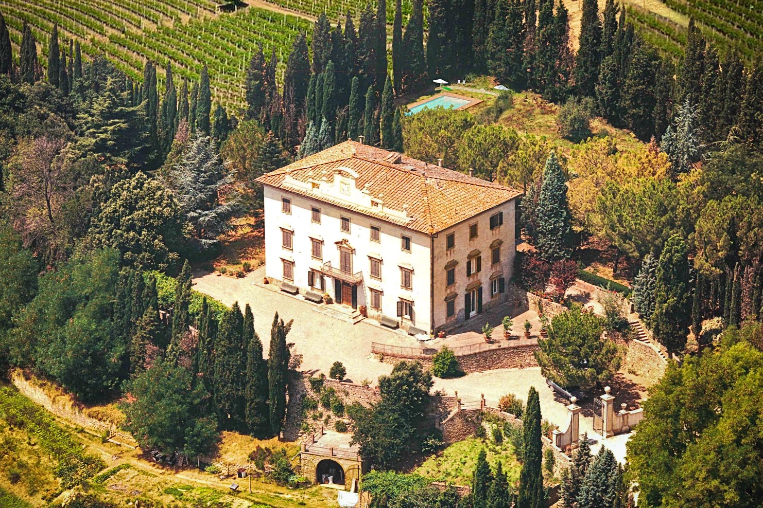 ITALY BOXES_0009_005 - Tuscany Villa